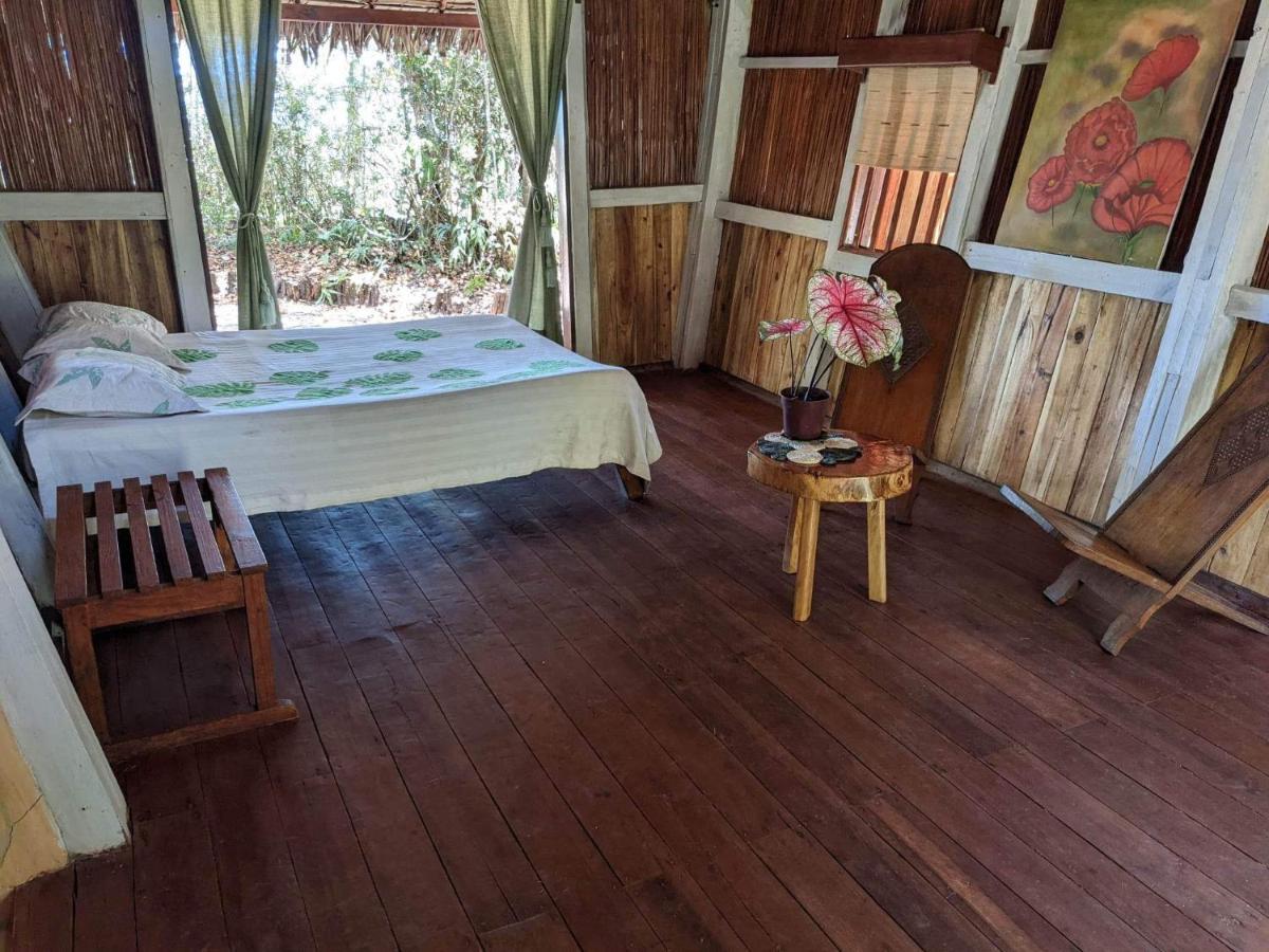 Les Acacias Bungalows Manambolo Ngoại thất bức ảnh