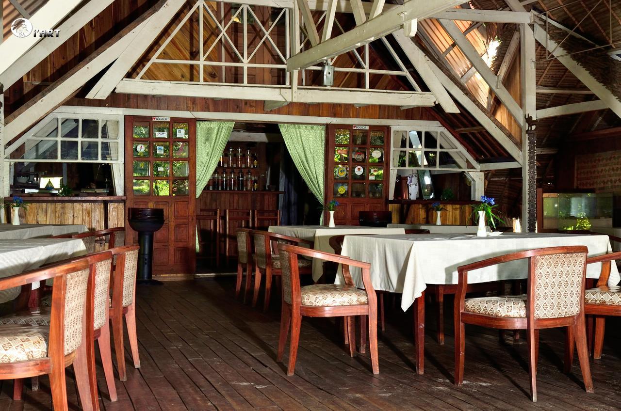 Les Acacias Bungalows Manambolo Ngoại thất bức ảnh