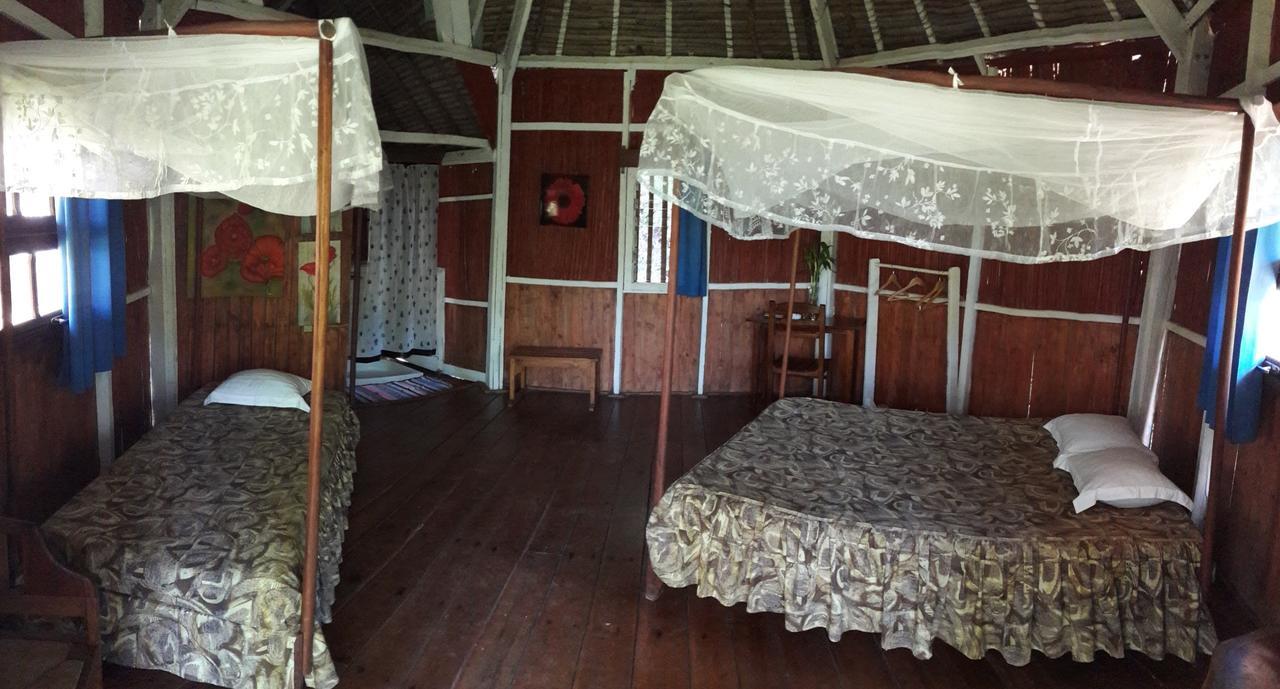 Les Acacias Bungalows Manambolo Ngoại thất bức ảnh