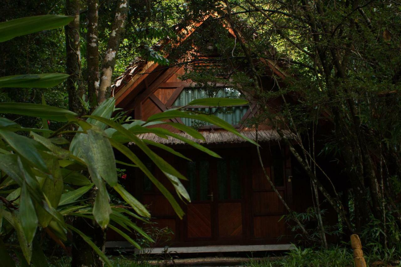 Les Acacias Bungalows Manambolo Ngoại thất bức ảnh